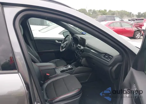 2024 Ford Escape St-Line z USA, uszkodzony, nr VIN 1FMCU0MN4RUA66706